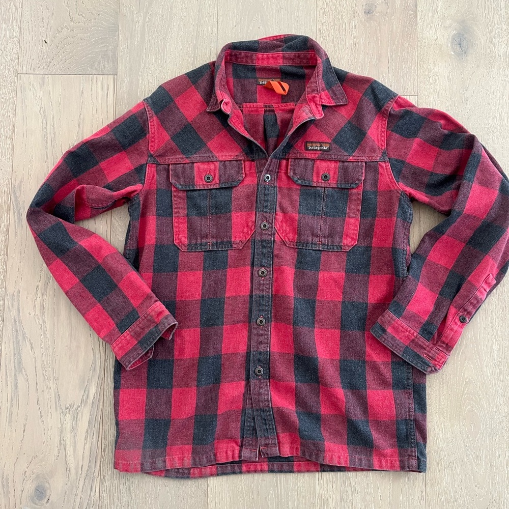 Patagonia Men’s Red and Black Buffalo Plaid Shirt Jacket